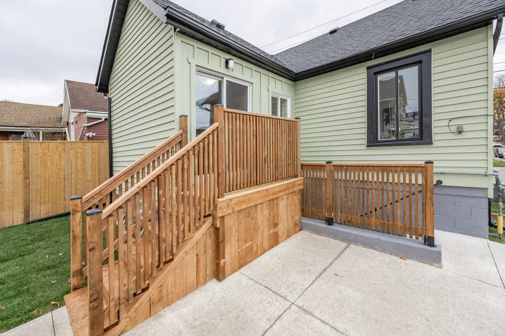008-476 Ferguson Avenue Hamilton-8_m