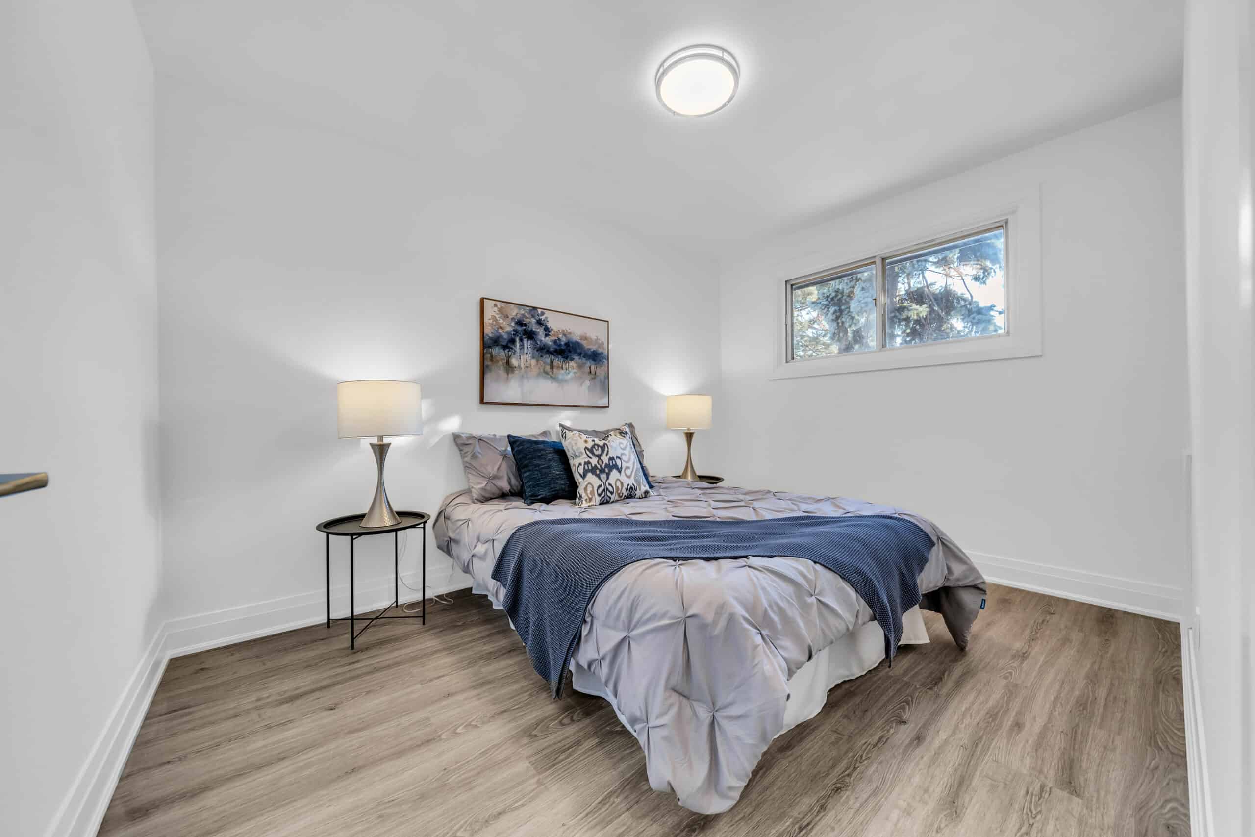 180 Glow Ave, Hamilton _ HR 18