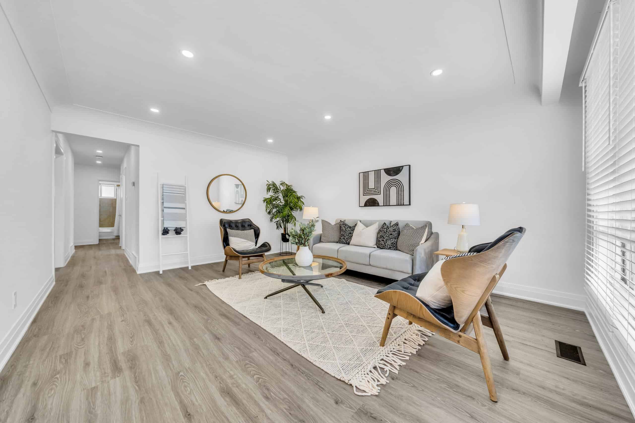 180 Glow Ave, Hamilton _ HR 7