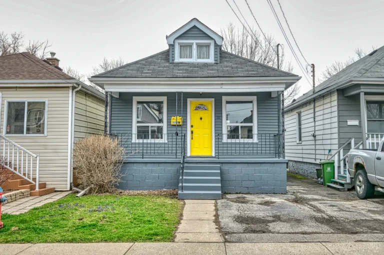 Archibald — Classic Hamilton home restored
