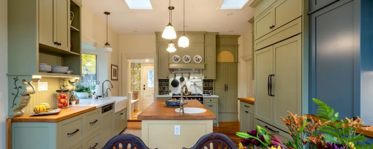 Completed kitchen renovation by Gateway Group in Hamilton Ontario — custom cabinetry and quartz countertops